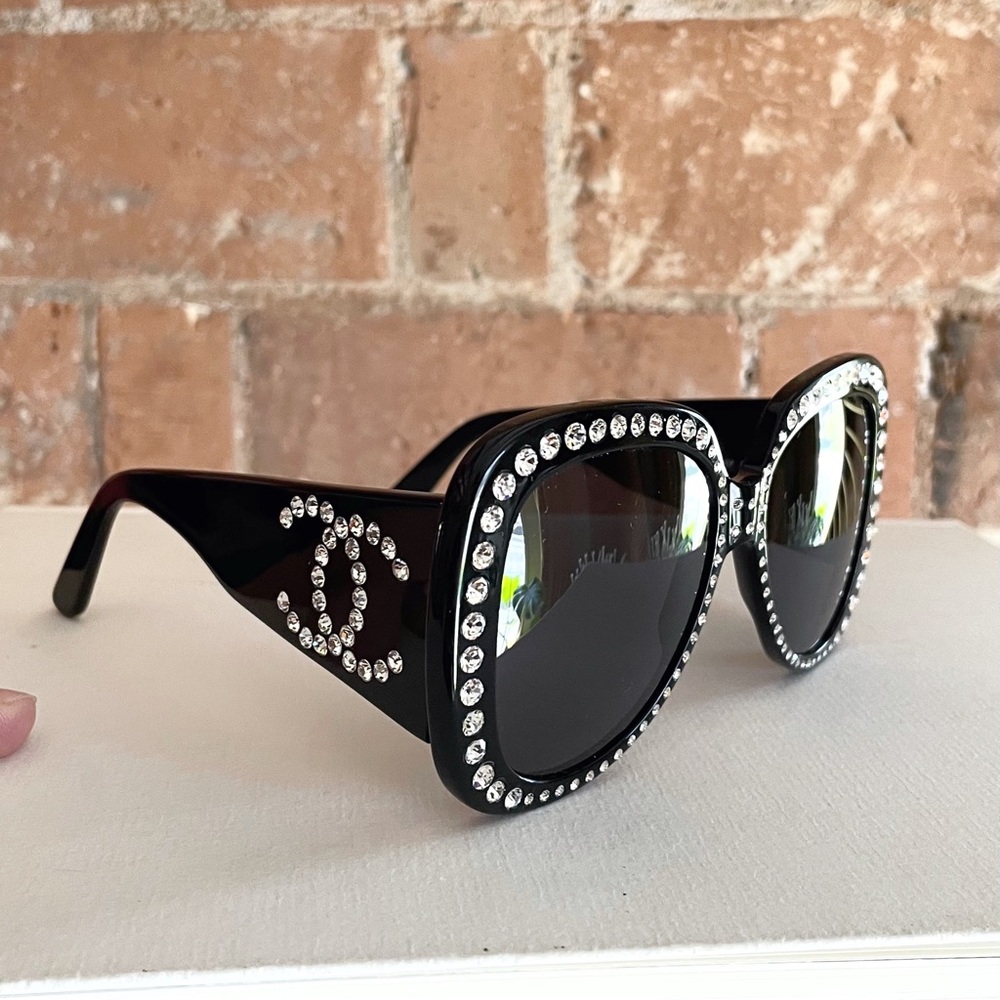 CHANEL Black Sunglasses with Silver Accents - Picture 4 of 12